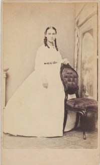 Unidentified female, nineteenth-century Parramatta. 1860s. Old Parramatta. Old Parramattan. Carte de visite. Burgin.