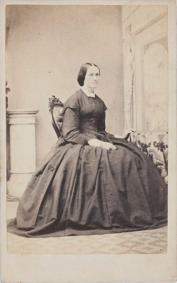 Unidentified female, nineteenth-century Parramatta. 1860s. Old Parramatta. Old Parramattan. Carte de visite. Burgin.