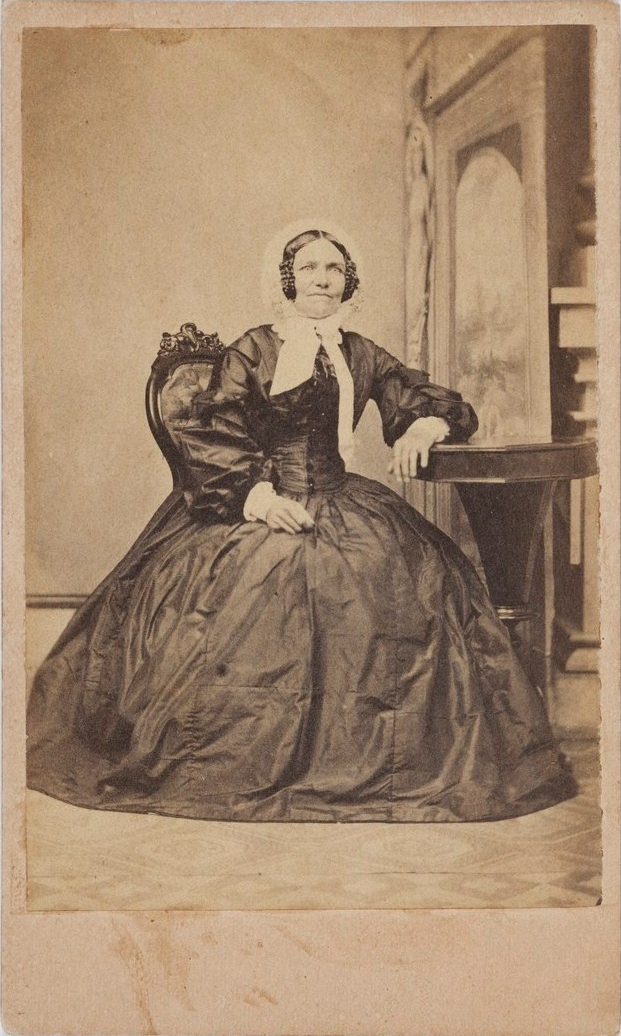 Unidentified female, nineteenth-century Parramatta. 1860s. Old Parramatta. Old Parramattan. Carte de visite. Burgin.